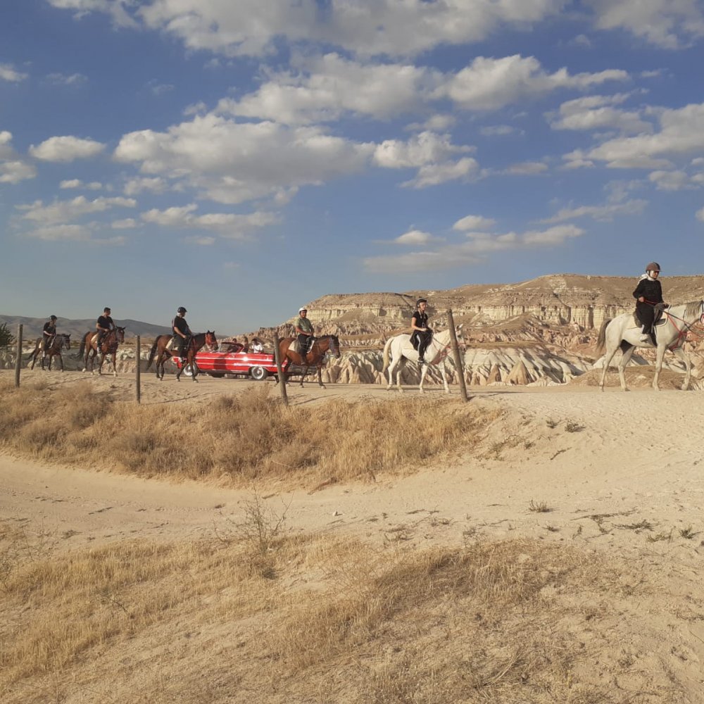 Gün Batımı 2 Saat At Turu Kapadokya