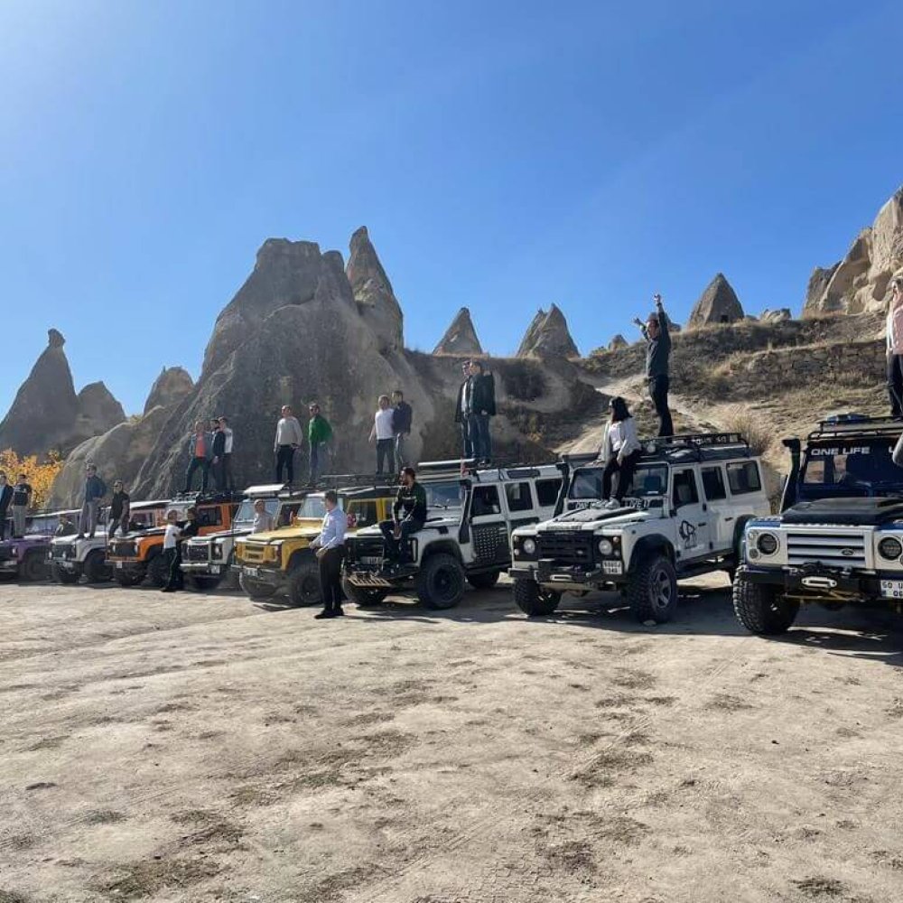 Jeep Safari Gün Doğumu Balonlarla 2 Saat