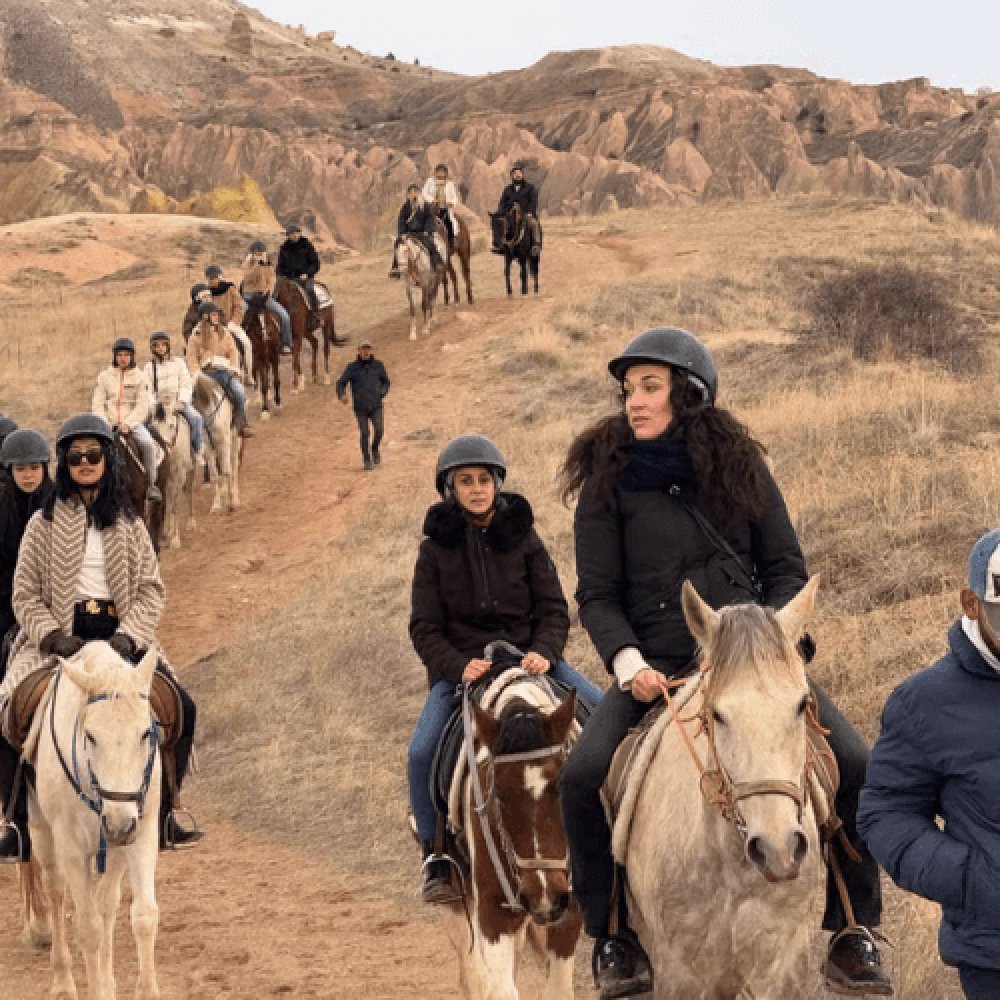Kapadokya At Turu Fiyatları Göreme Aşk Vadisi