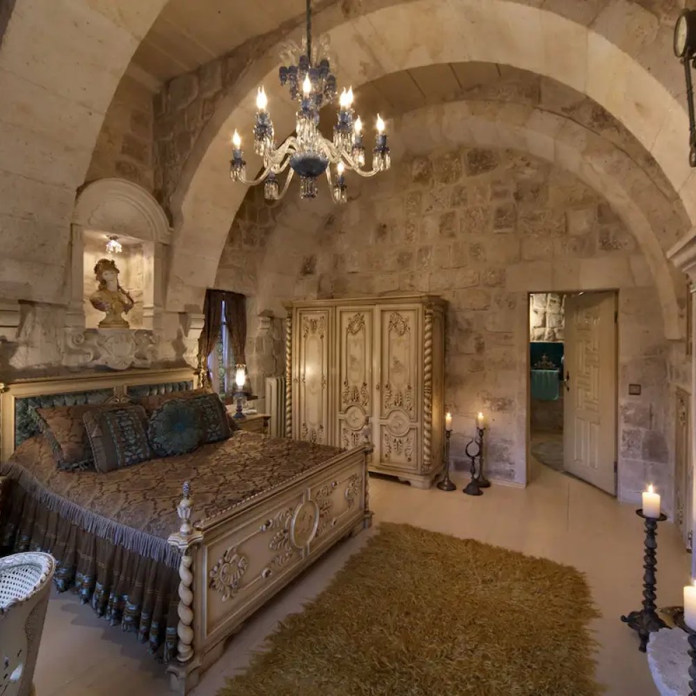 Sacred House Hotel