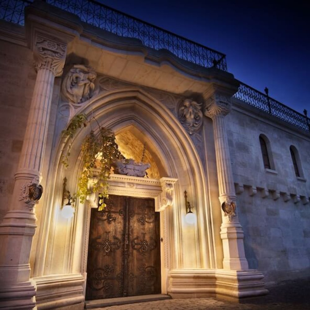 Sacred House Hotel