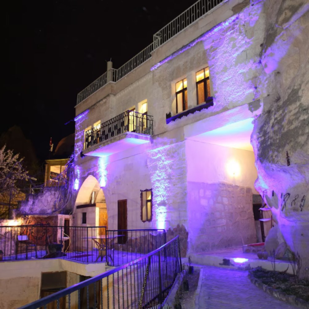 Unicorn Cave Hotel
