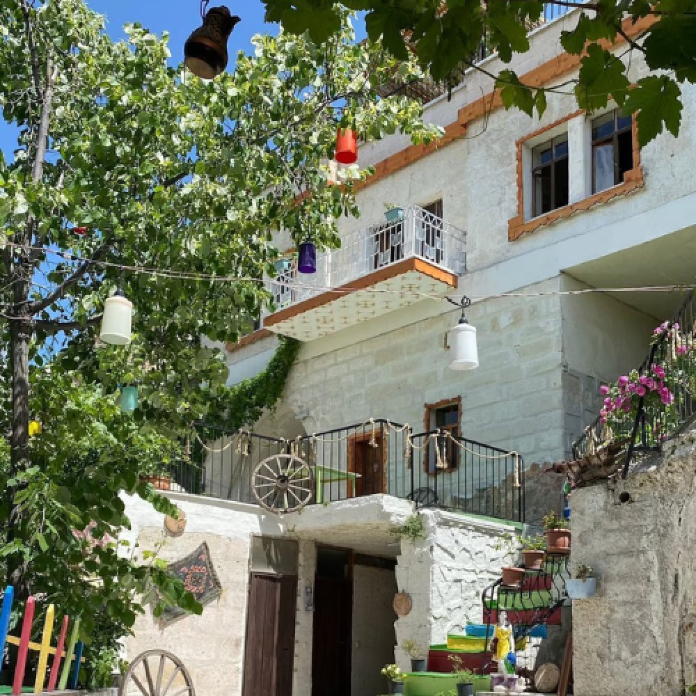 Unicorn Cave Hotel