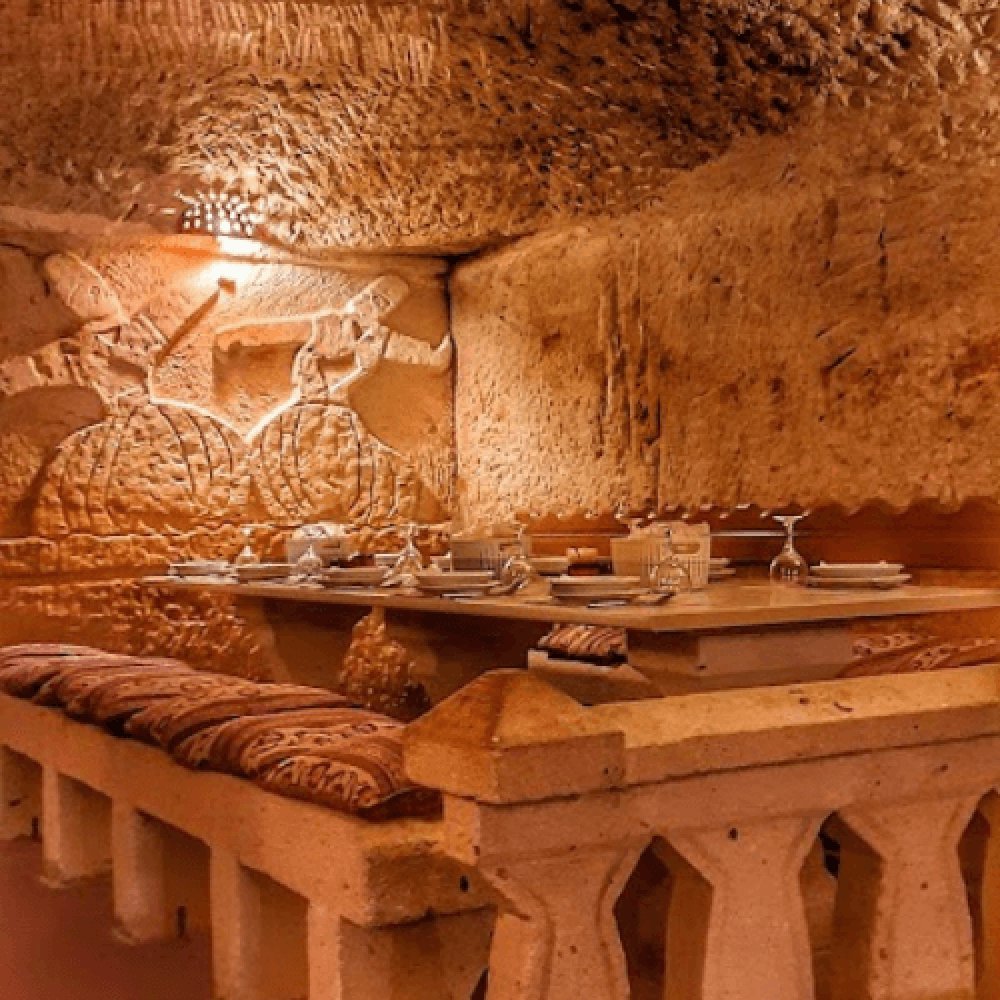 Uranos Sarıkaya Restaurant Ve Türk Gecesi