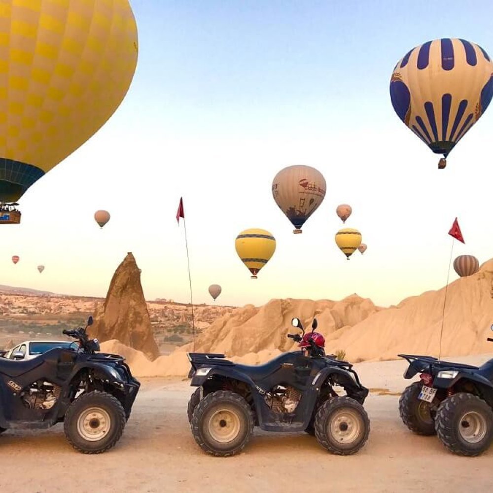 卡帕多奇亚热气球日出两小时 Atv 四轮摩托之旅