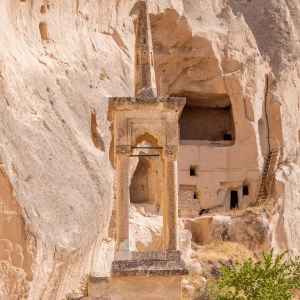 卡帕多奇亚红色之旅 7 小时