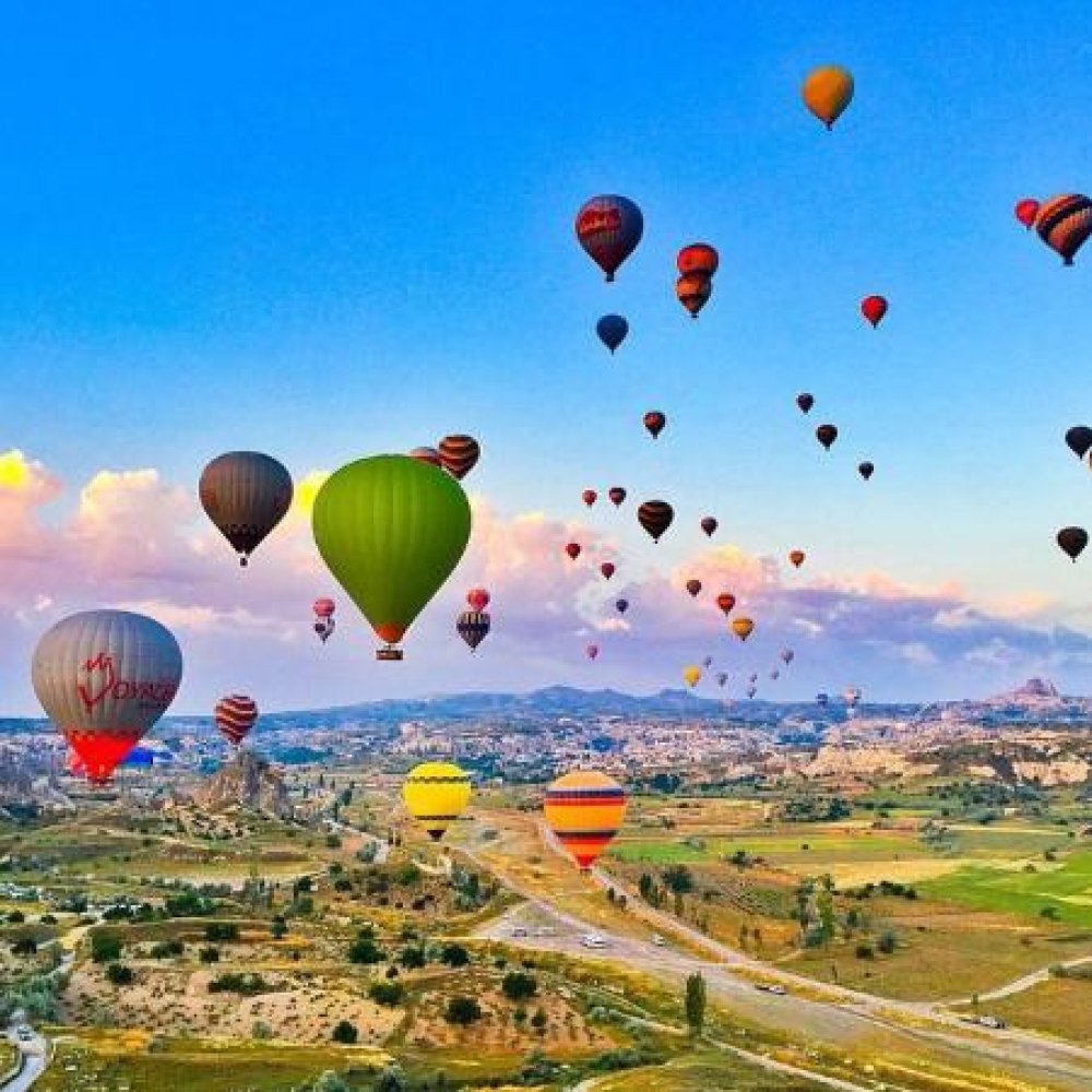卡帕多奇亚舒适型热气球之旅