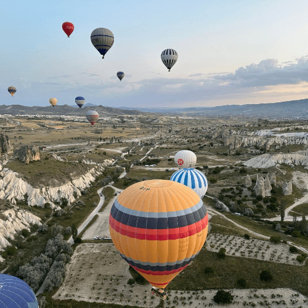 卡帕多奇亚超豪华热气球之旅