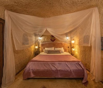 Aurora Cave Hotel