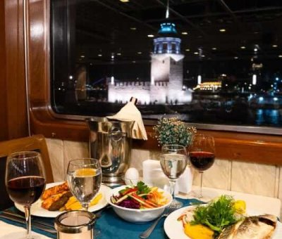 İstanbul Boğazında Akşam Yemeği Ve Türk Gecesi