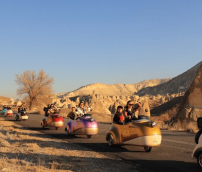 Kapadokya Gün Doğumu Balonlarla Nostaljik Trike Turu 2 Saat