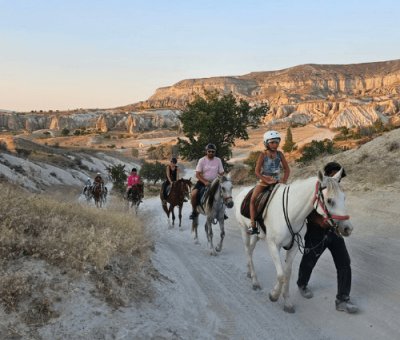 Kapadokya Güniçi At Turu 1 Saat