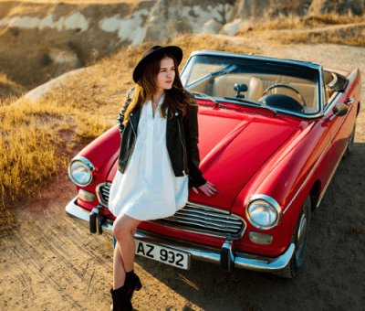 Teklif Alanı Klasik Araç Mavi | Kırmızı Gidiş Dönüş Hizmeti