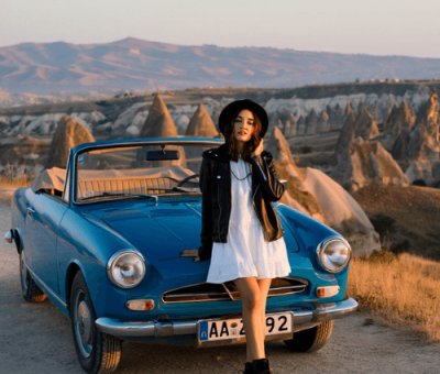 Teklif Alanı Klasik Araç Mavi | Kırmızı Gidiş Dönüş Hizmeti