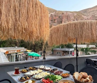Ürgüp Serpme Kahvaltı Zelve Açık Hava Müzesi