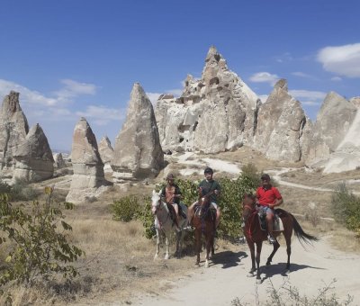 卡帕多奇亚120分钟骑马之旅