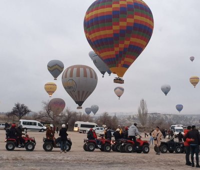 卡帕多奇亚热气球日出两小时 Atv 四轮摩托之旅