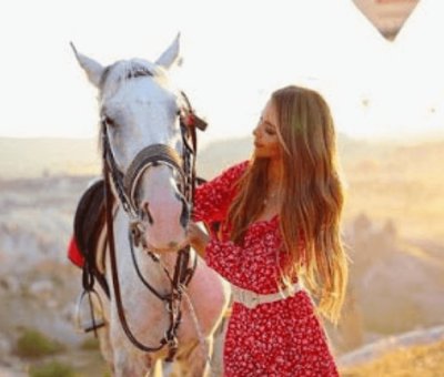卡帕多奇亚热气球日出两小时骑马之旅