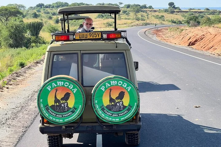 10-Days Uganda Gorillas and Chimpanzee Wildlife Discovery