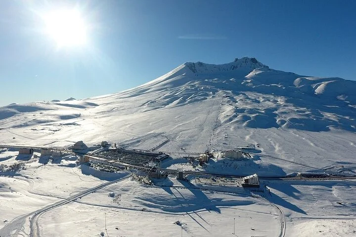 2 Days Cappadocia Red & Erciyes Ski Tour