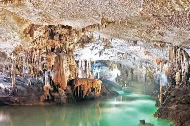 2 Days ''Pamukkale Tour'' and ''Turquoise Tour'' Salda Lake and Kaklik Cave