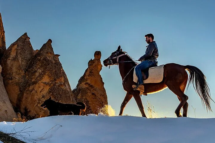 2 Hours Horseback Riding Tour Through the Valleys of Cappadocia