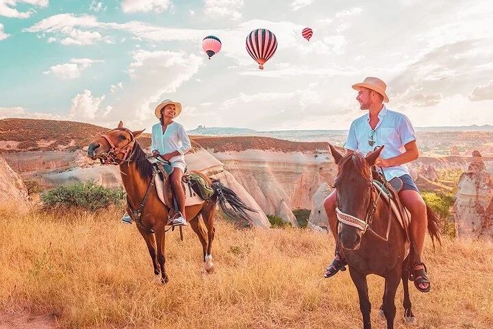 2 Hours Horseback Riding Tour Through the Valleys of Cappadocia