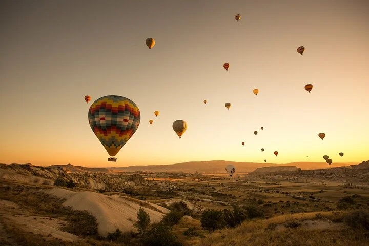 3 Days Cappadocia Tour from Istanbul with Cave Hotel and Balloon Ride
