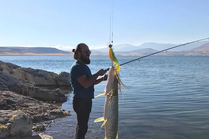 7 Hours Cappadocia Sunrise Fishing Tour