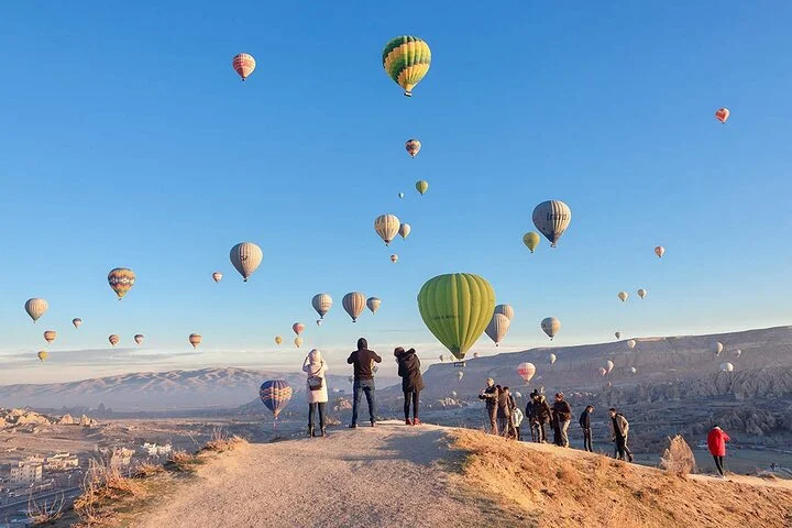 Balloon Watching Tour at Sunrise in Cappadocia