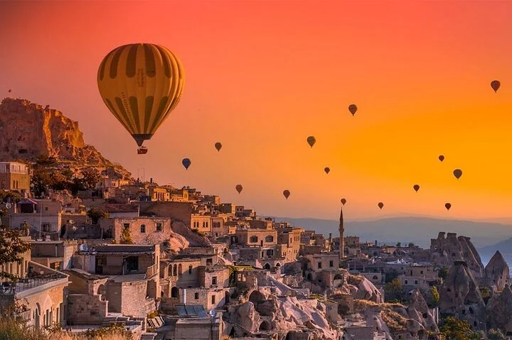Balloon Watching Tour in Cappadocia with Hotel Pick-Up & Drop-Off