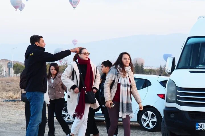 Cappadocia Balloon Watching Experience at Sunrise