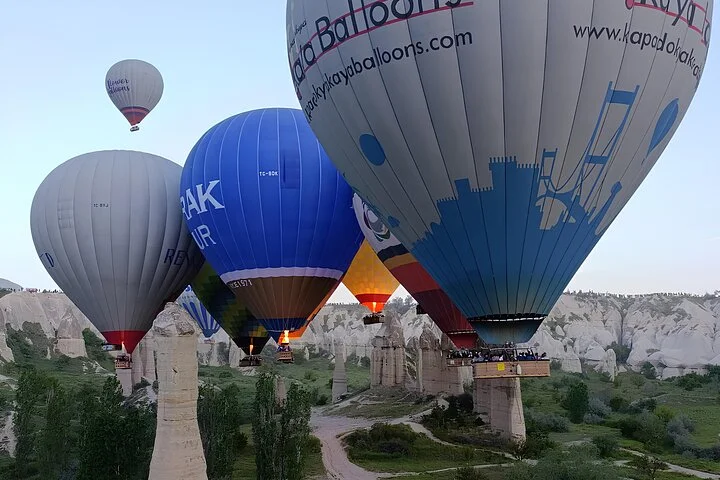 Cappadocia Balloon Watching Experience at Sunrise