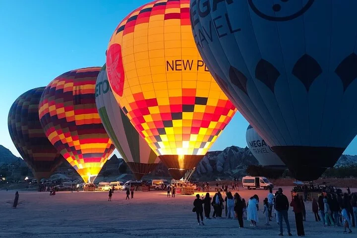 Cappadocia Balloon Watching Experience at Sunrise