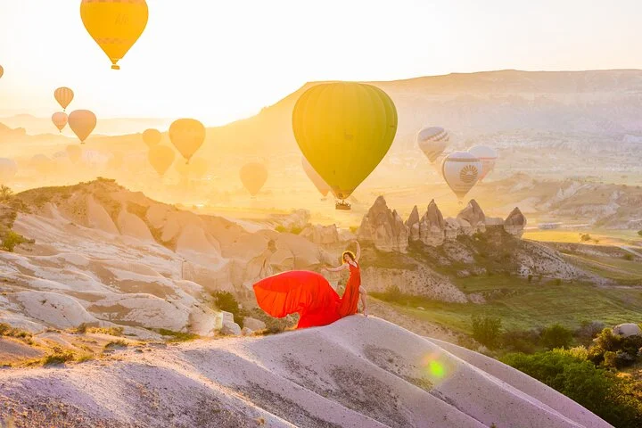 Cappadocia Dreamscapes: Tailored Shoots by Zerders Photography