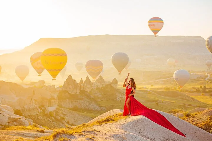 Cappadocia Dreamscapes: Tailored Shoots by Zerders Photography