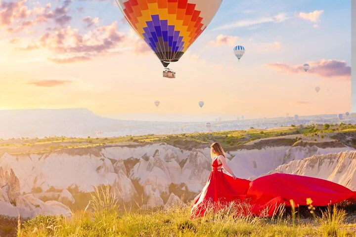 Cappadocia Dreamscapes: Tailored Shoots by Zerders Photography