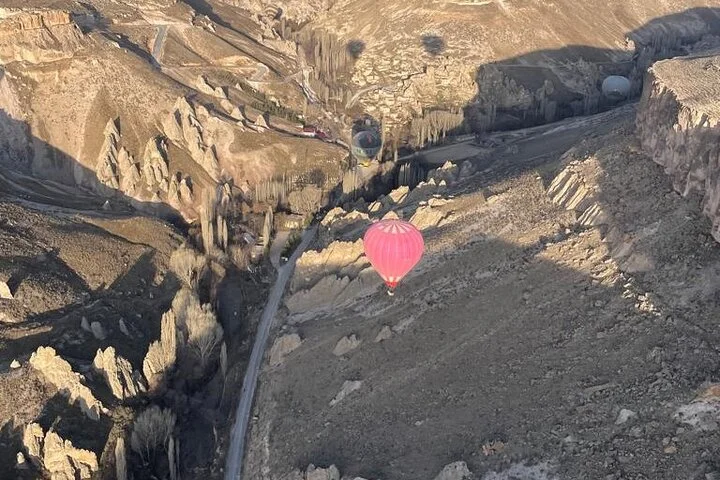 Cappadocia Hot Air Balloon 1 of 4 Valleys