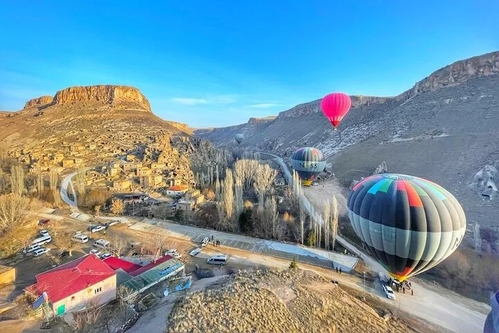 Cappadocia Hot Air Balloon 1 of 4 Valleys