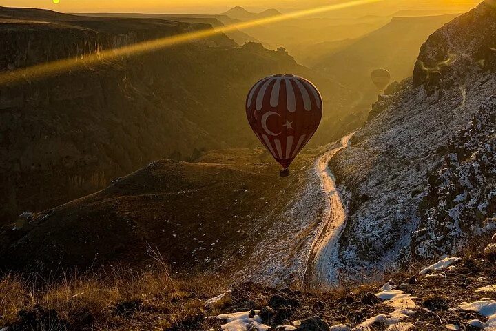 Cappadocia Hot Air Balloon Sunrise ( Soganlı Valley )