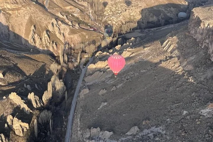Cappadocia Hot Air Balloon Sunrise ( Soganlı Valley )