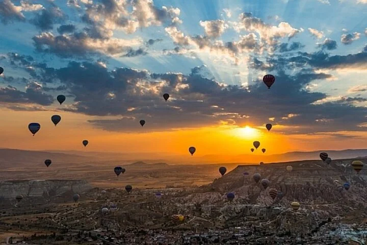 Cappadocia Hot Air Balloon w/ Champagne & Snack