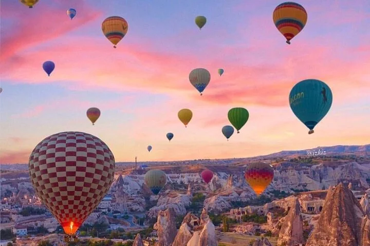 Cappadocia Hot Air Balloon w/ Champagne & Snack