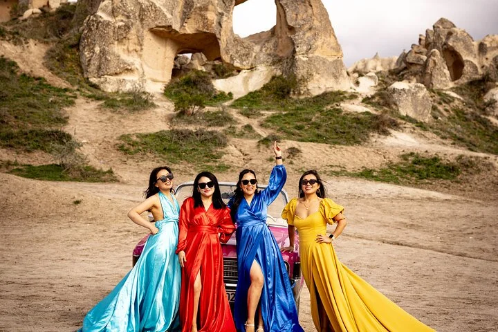 Cappadocia Photoshoot with Flying Dress & Instagram Reels
