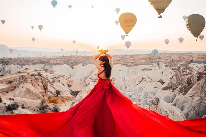 Cappadocia Photoshoot with Flying Dress & Instagram Reels
