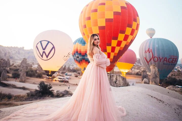 Cappadocia Photoshoot with Flying Dress & Instagram Reels