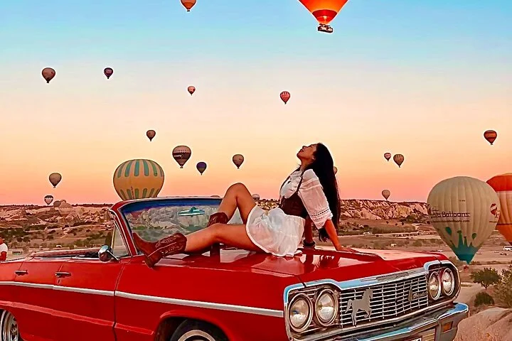 Cappadocia Professional Photo Session with Retro Car or Horses