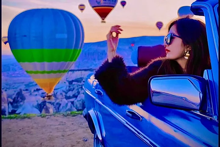 Cappadocia Professional Photo Session with Retro Car or Horses