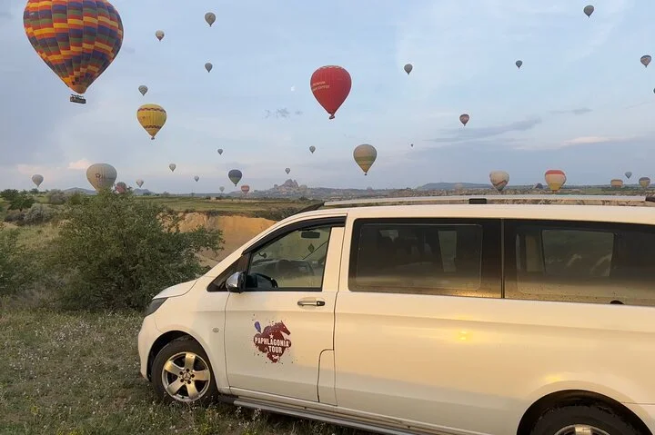 Cappadocia Professional Photo Session with Retro Car or Horses