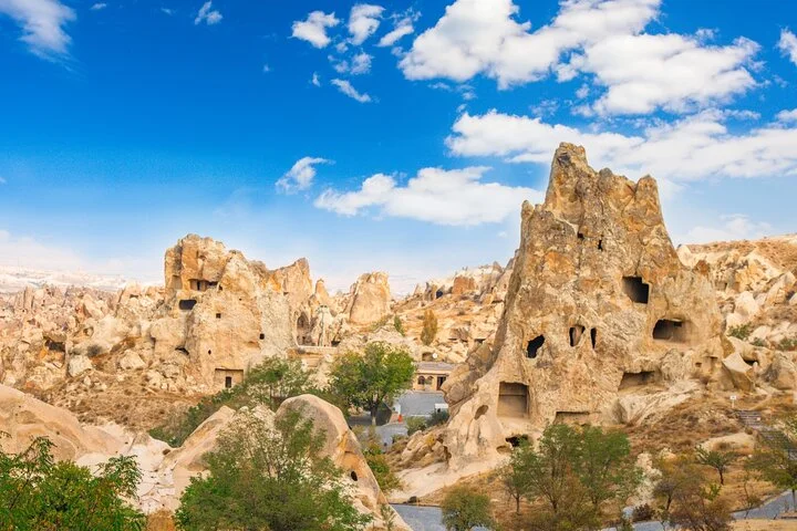 Cappadocia Red (North) Tour with Lunch and Enterence Fees